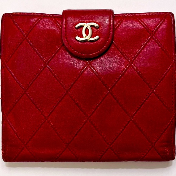 🌟Vintage Chanel Red Compact Wallet - Picture 1 of 13